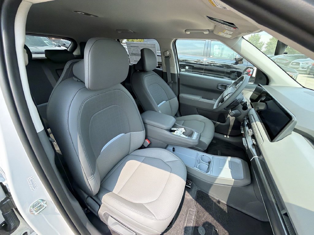 New 2027 Kia EV3 Wind FWD image 27