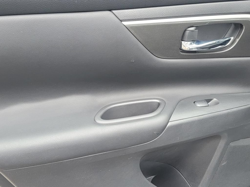 Used 2015 Nissan Altima 3.5 SL FWD image 15