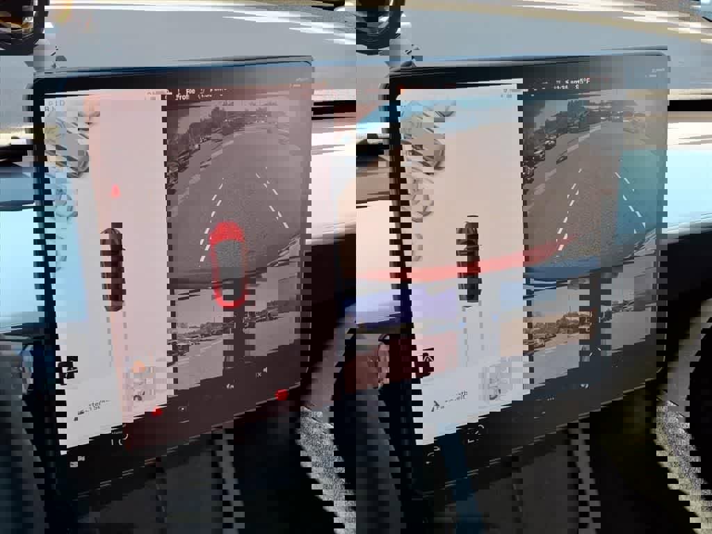 Used 2021 Tesla Model 3 Standard Range Plus RWD image 22