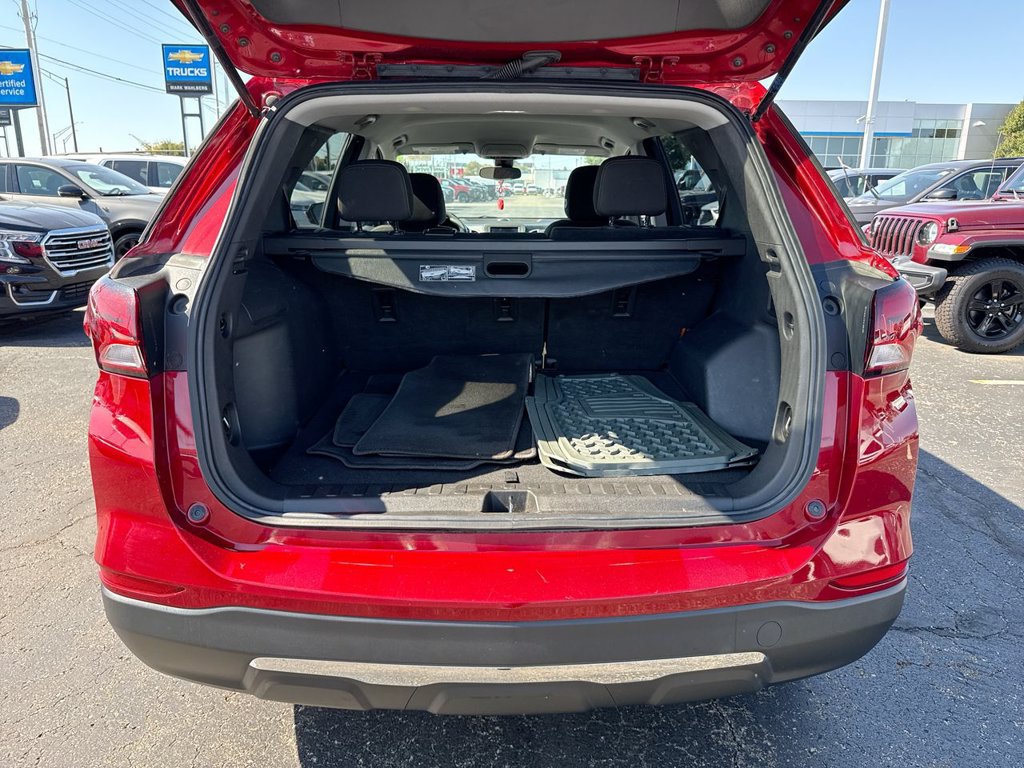Used 2022 Chevrolet Equinox LT w/ LPO, Cargo Package FWD image 24