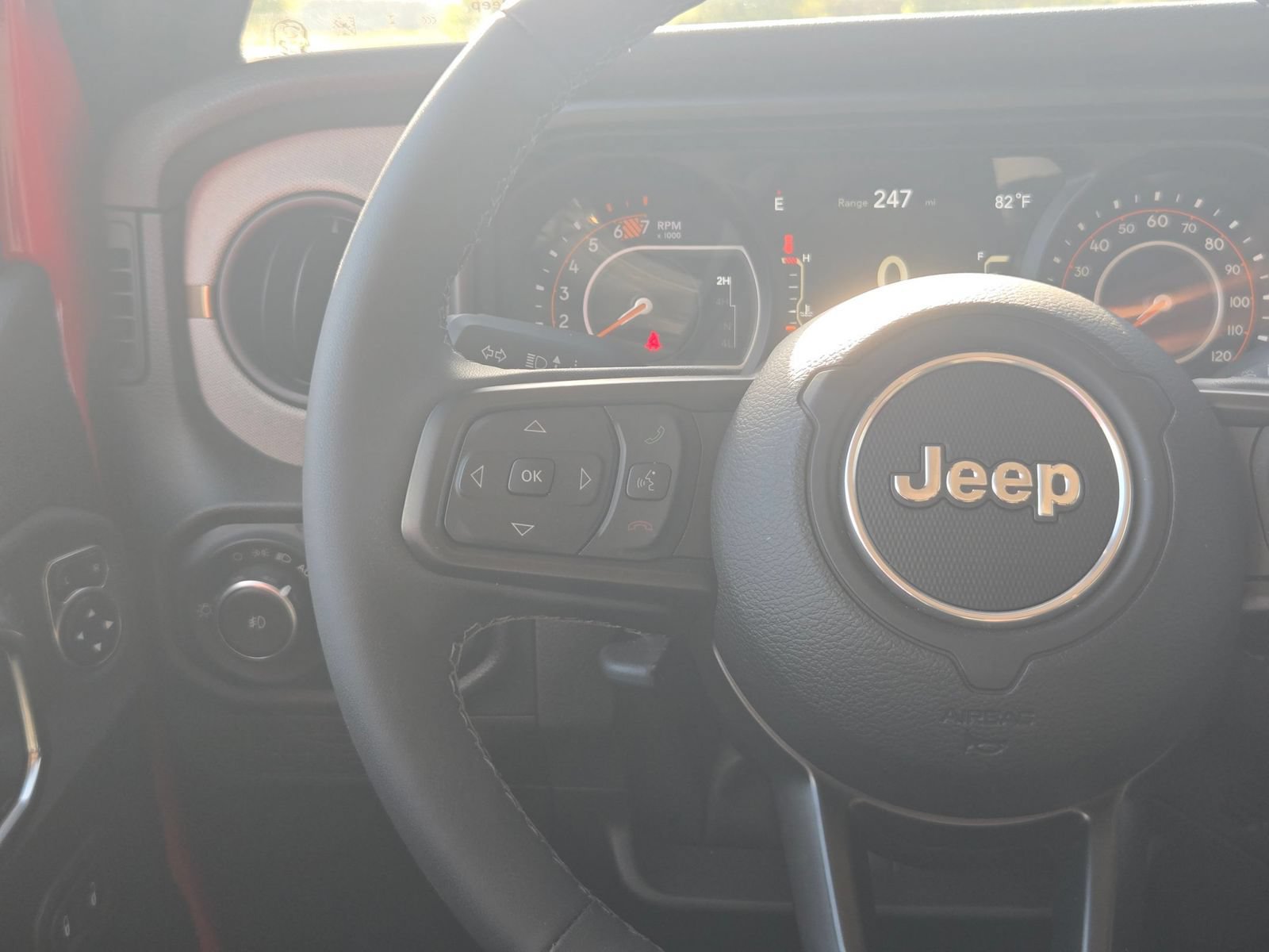 Used 2025 Jeep Wrangler Unlimited Sport AWD/4WD image 19