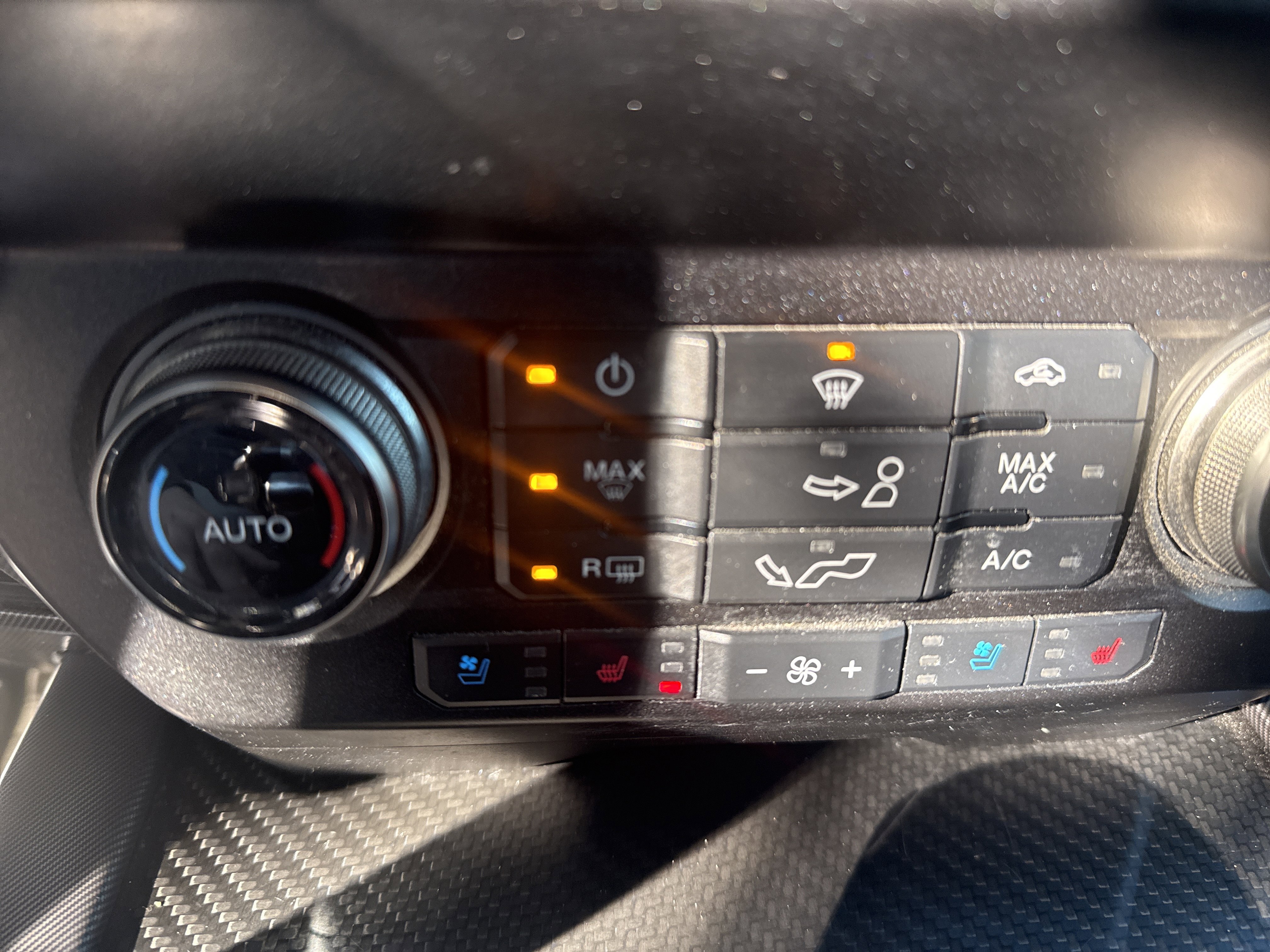 Used 2019 Ford F150 Raptor w/ Equipment Group 802A Luxury image 28