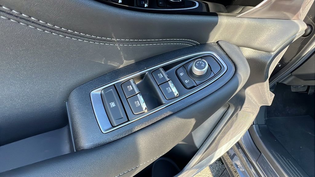 Used 2025 Subaru Legacy Limited image 22