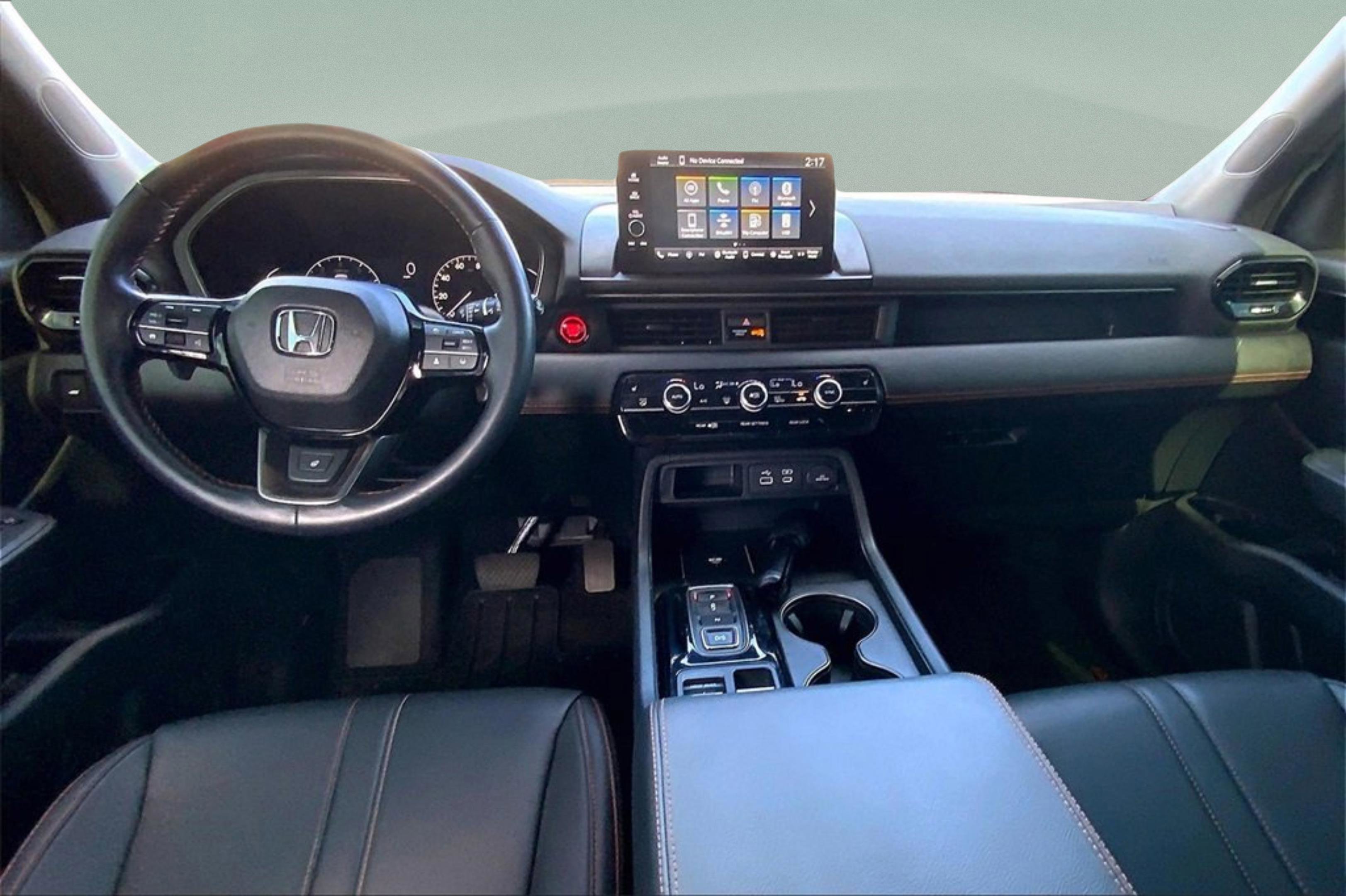 Used 2024 Honda Pilot TrailSport image 16