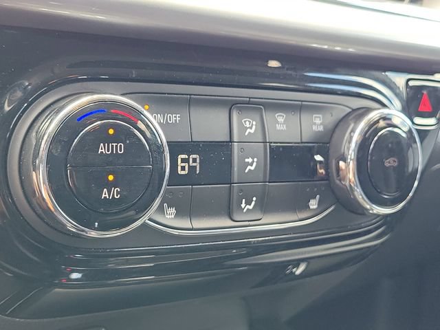 Certified 2025 Chevrolet Trax LT w/ LT Convenience Package FWD image 26