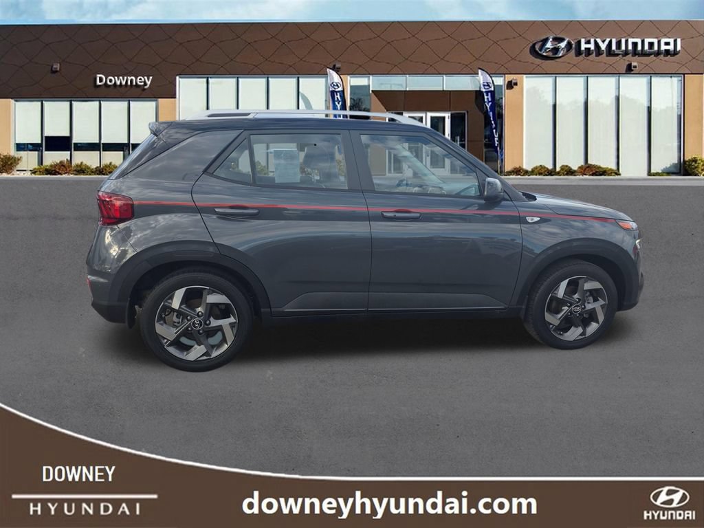 Used 2024 Hyundai Venue Limited FWD image 6