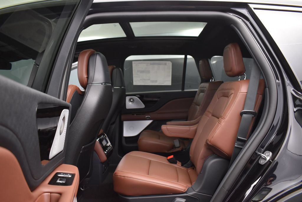 New 2026 Lincoln Aviator Reserve AWD/4WD image 10
