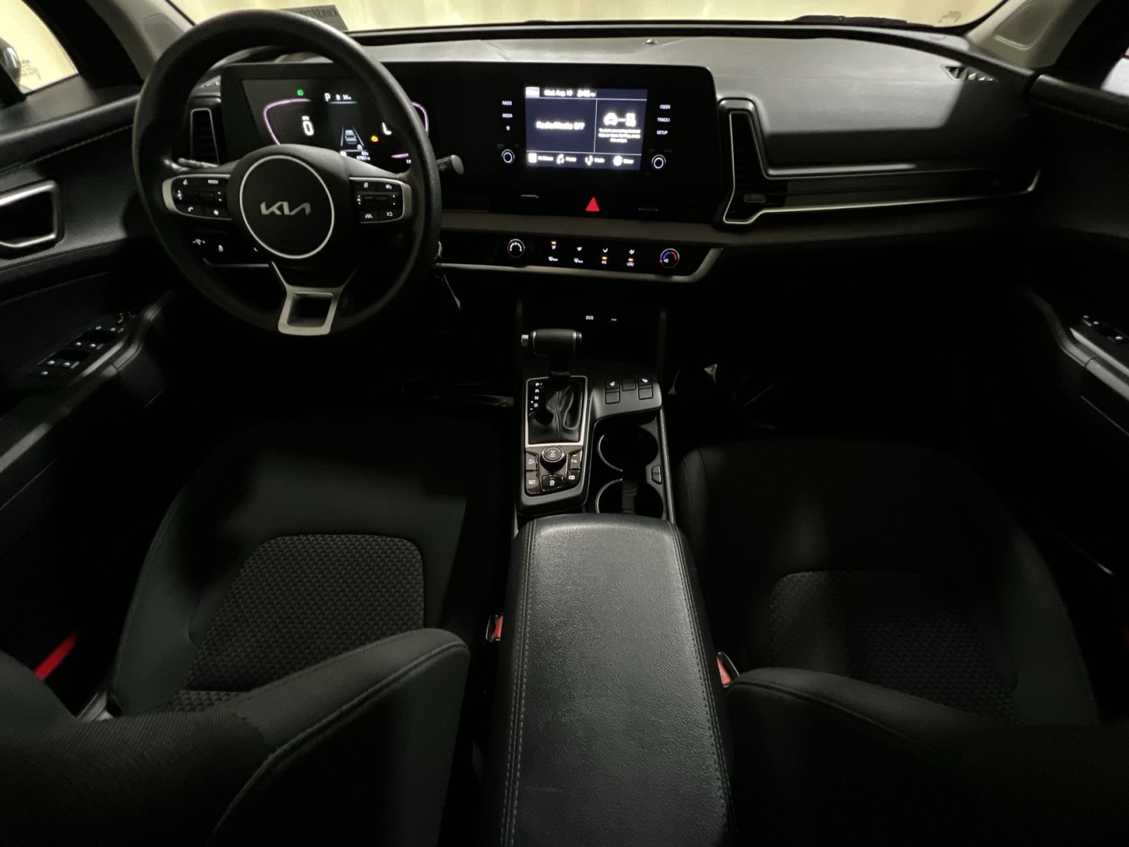 Used 2023 Kia Sportage LX AWD/4WD image 30