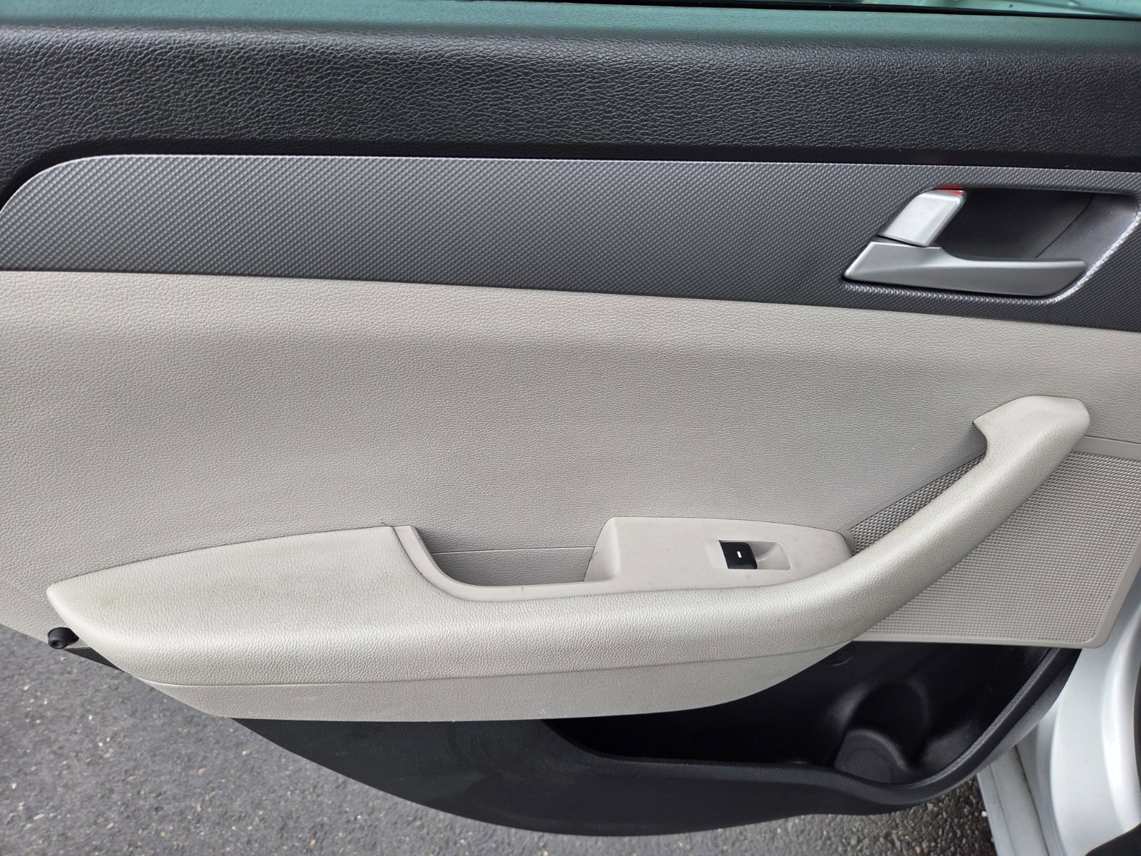 Used 2017 Hyundai Sonata SE FWD image 9