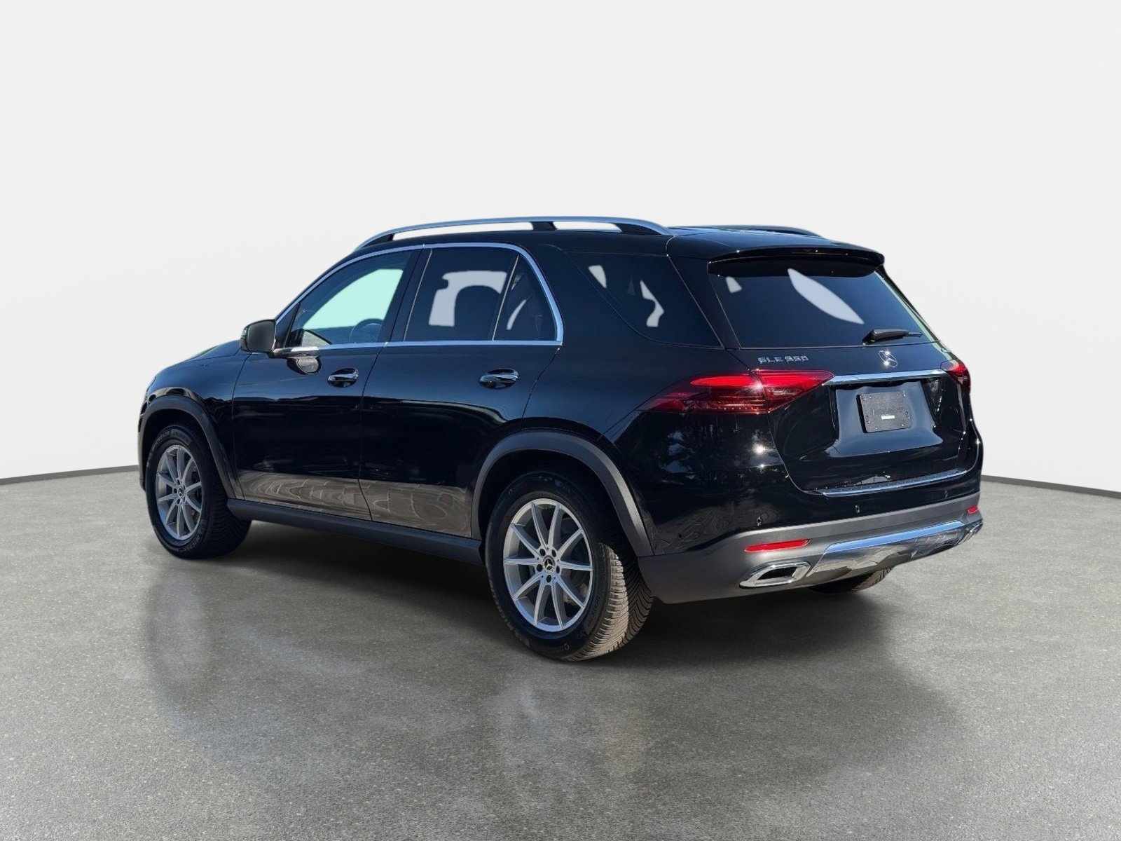 Used 2024 Mercedes-Benz GLE 350 4MATIC image 5