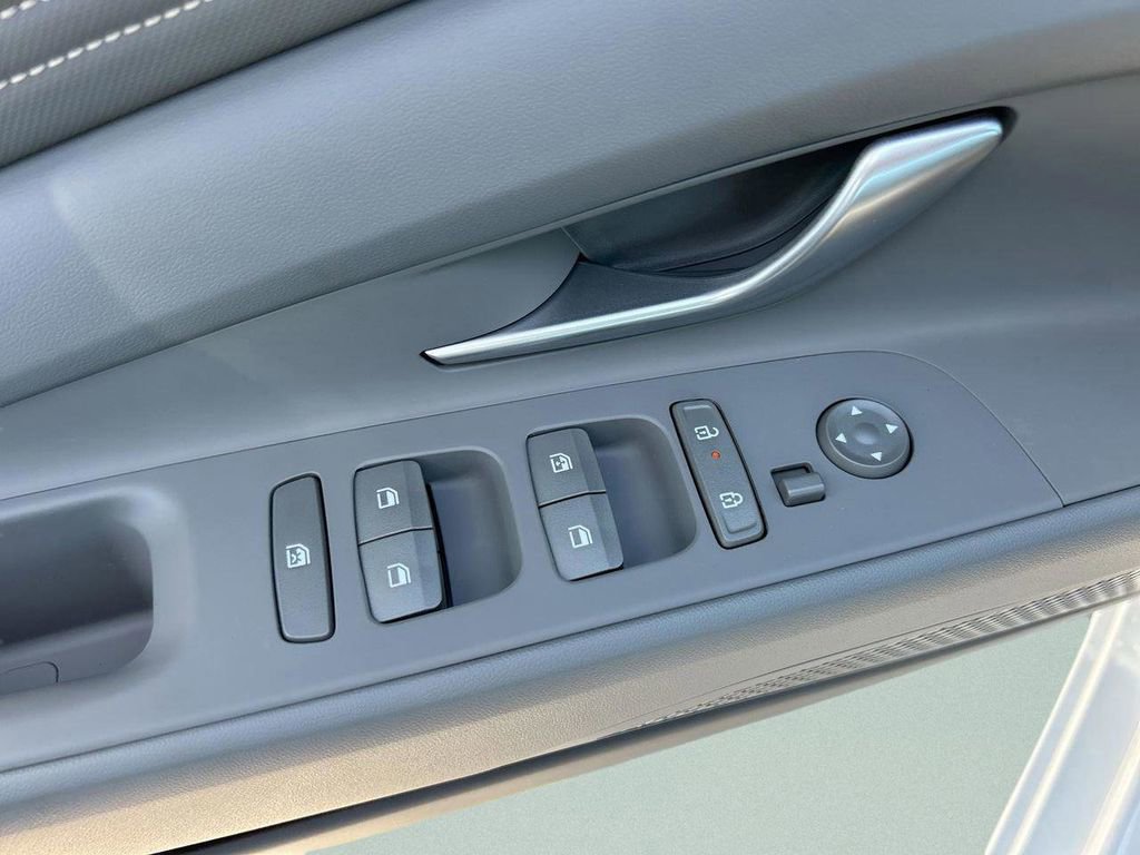 New 2026 Hyundai Elantra SEL Sport image 22