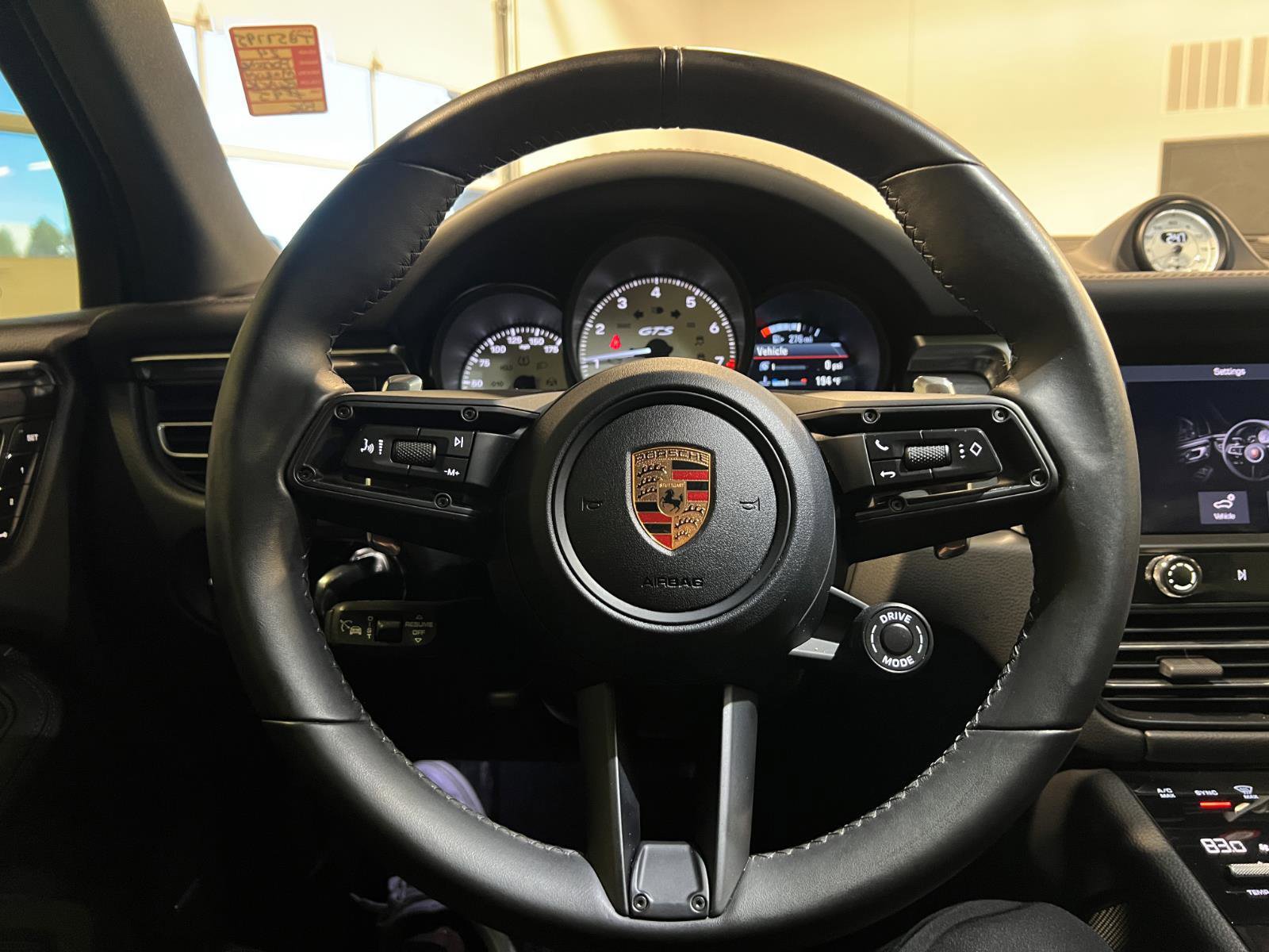 Used 2024 Porsche Macan GTS image 11
