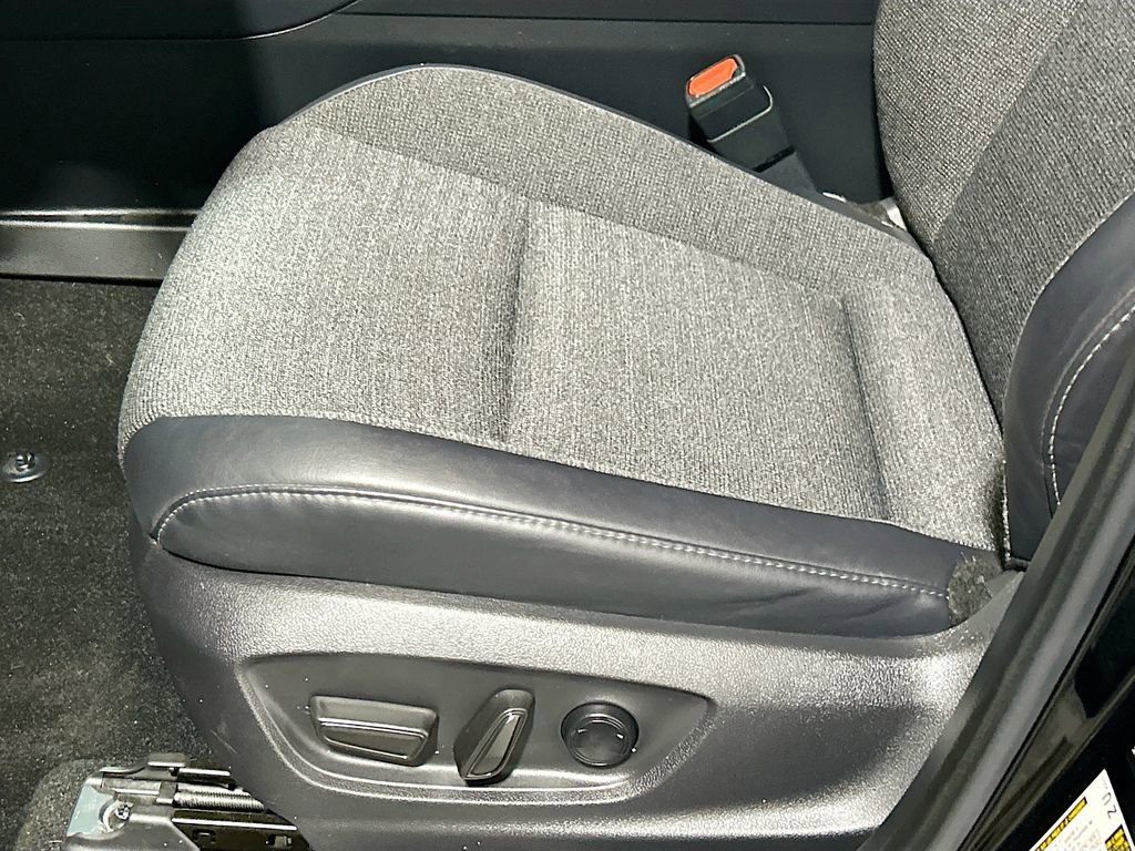 Used 2023 Toyota Crown XLE image 16