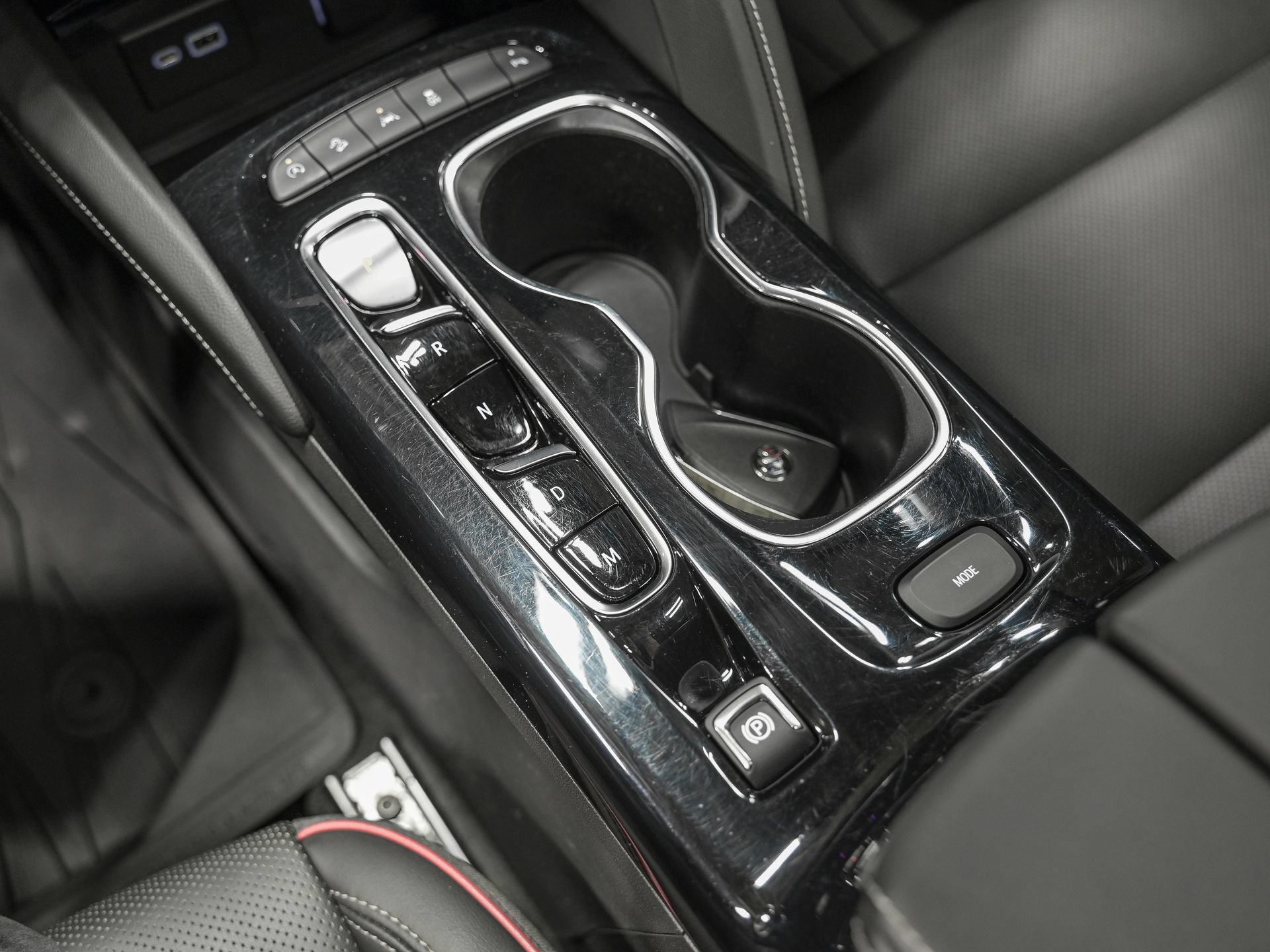 Used 2023 Buick Envision Essence w/ Sport Touring Package AWD/4WD image 24