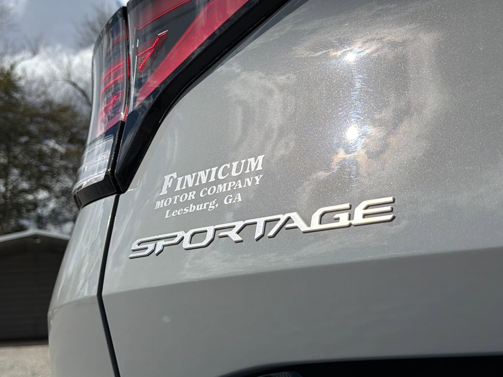Used 2024 Kia Sportage SX image 18