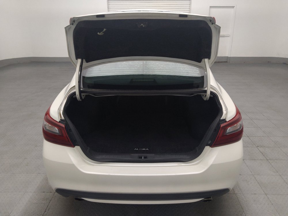 Used 2017 Nissan Altima 2.5 SR FWD image 29
