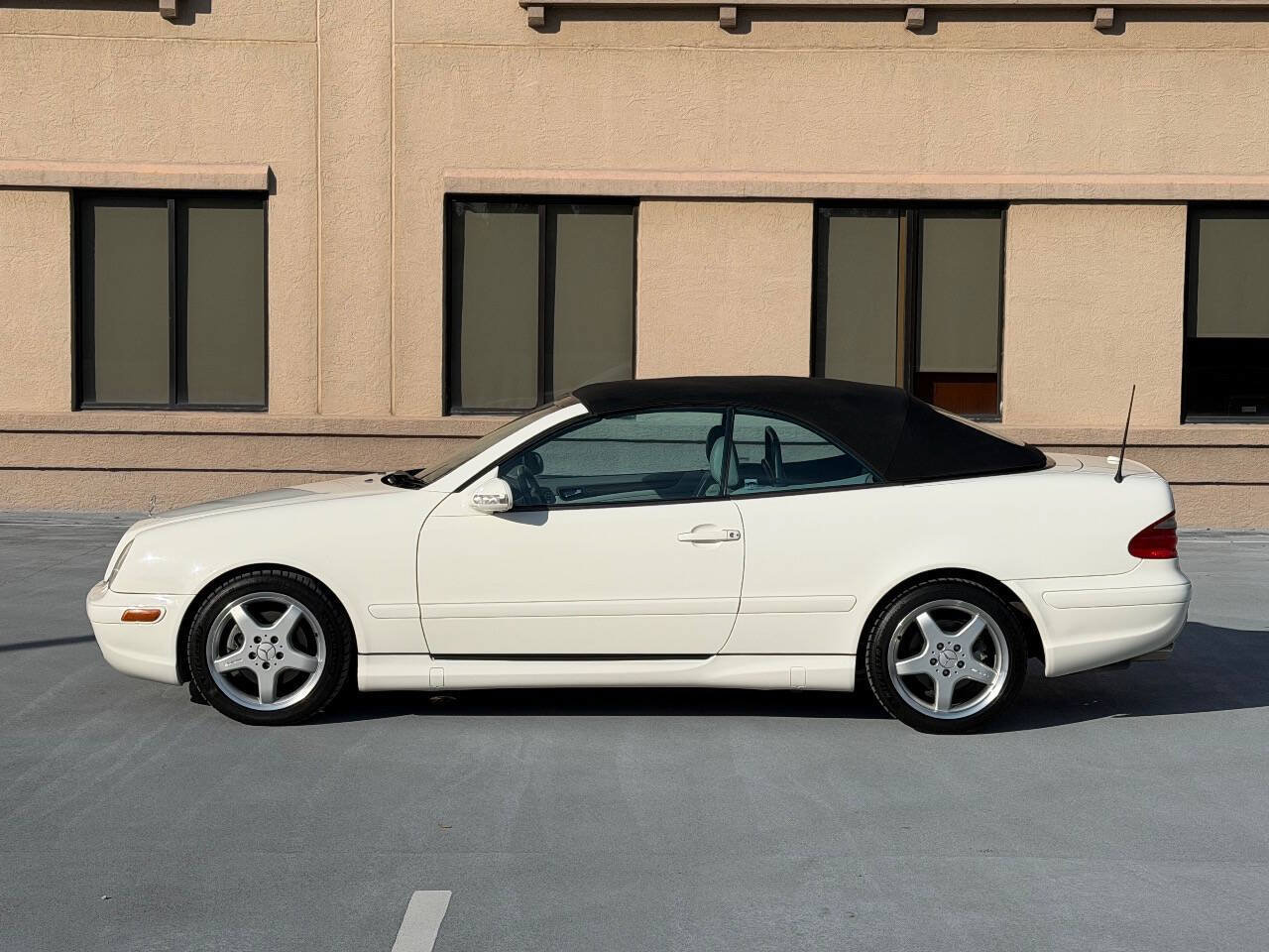 Used 2003 Mercedes-Benz CLK 430 Cabriolet image 26