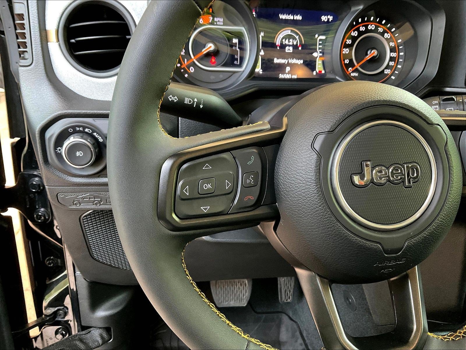 Used 2024 Jeep Wrangler Unlimited Sport AWD/4WD image 11