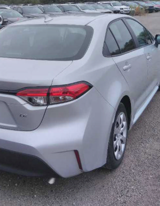 Used 2025 Toyota Corolla LE FWD image 4