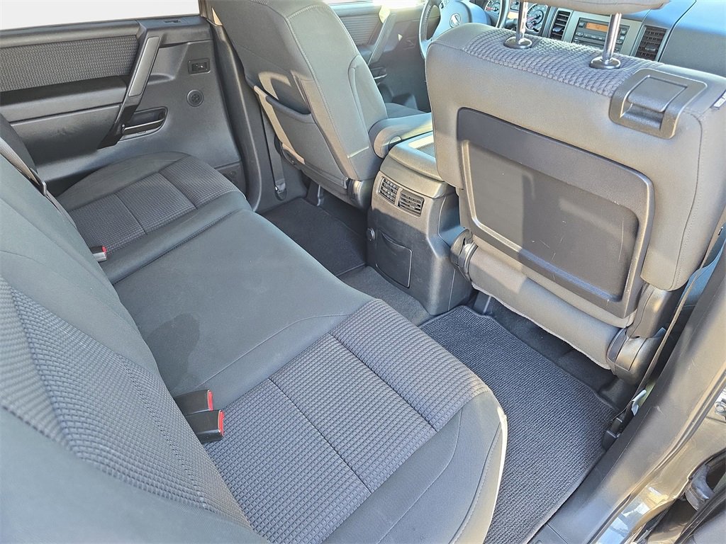 Used 2012 Nissan Titan SV w/ SV Value Truck Pkg image 11