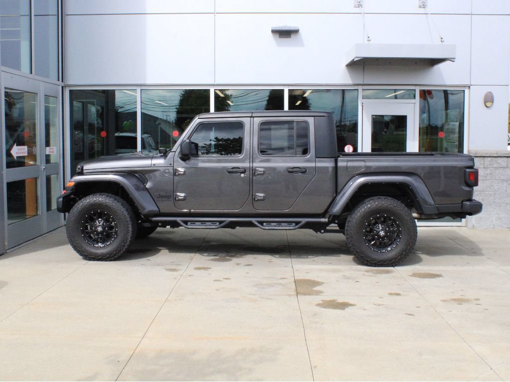 Used 2022 Jeep Gladiator Sport AWD/4WD image 5
