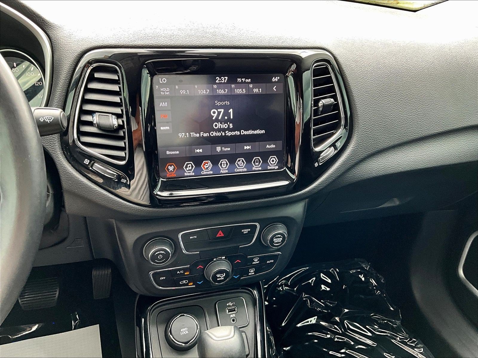 Used 2019 Jeep Compass Limited AWD/4WD image 15