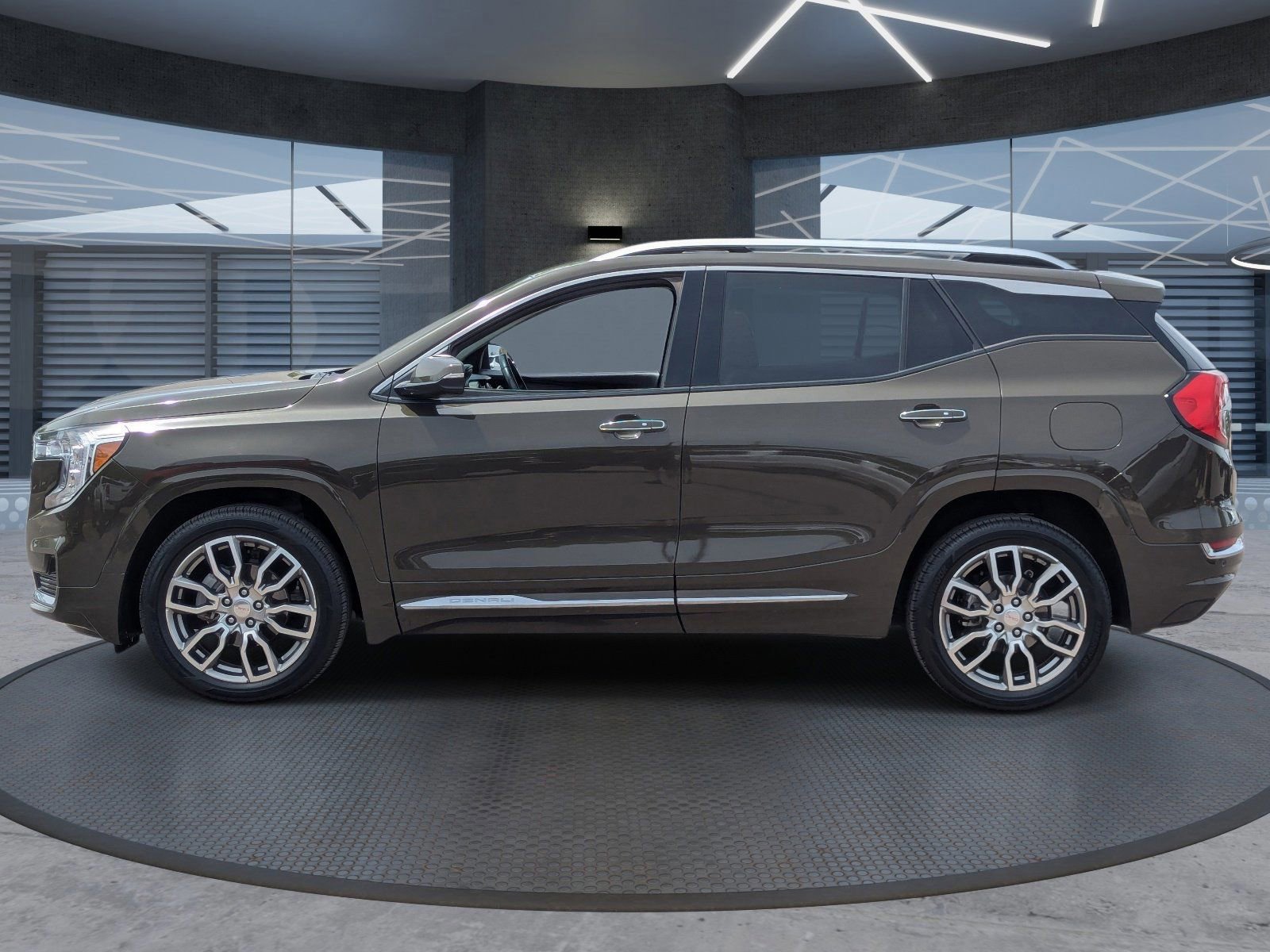 Certified 2023 GMC Terrain Denali AWD/4WD image 3