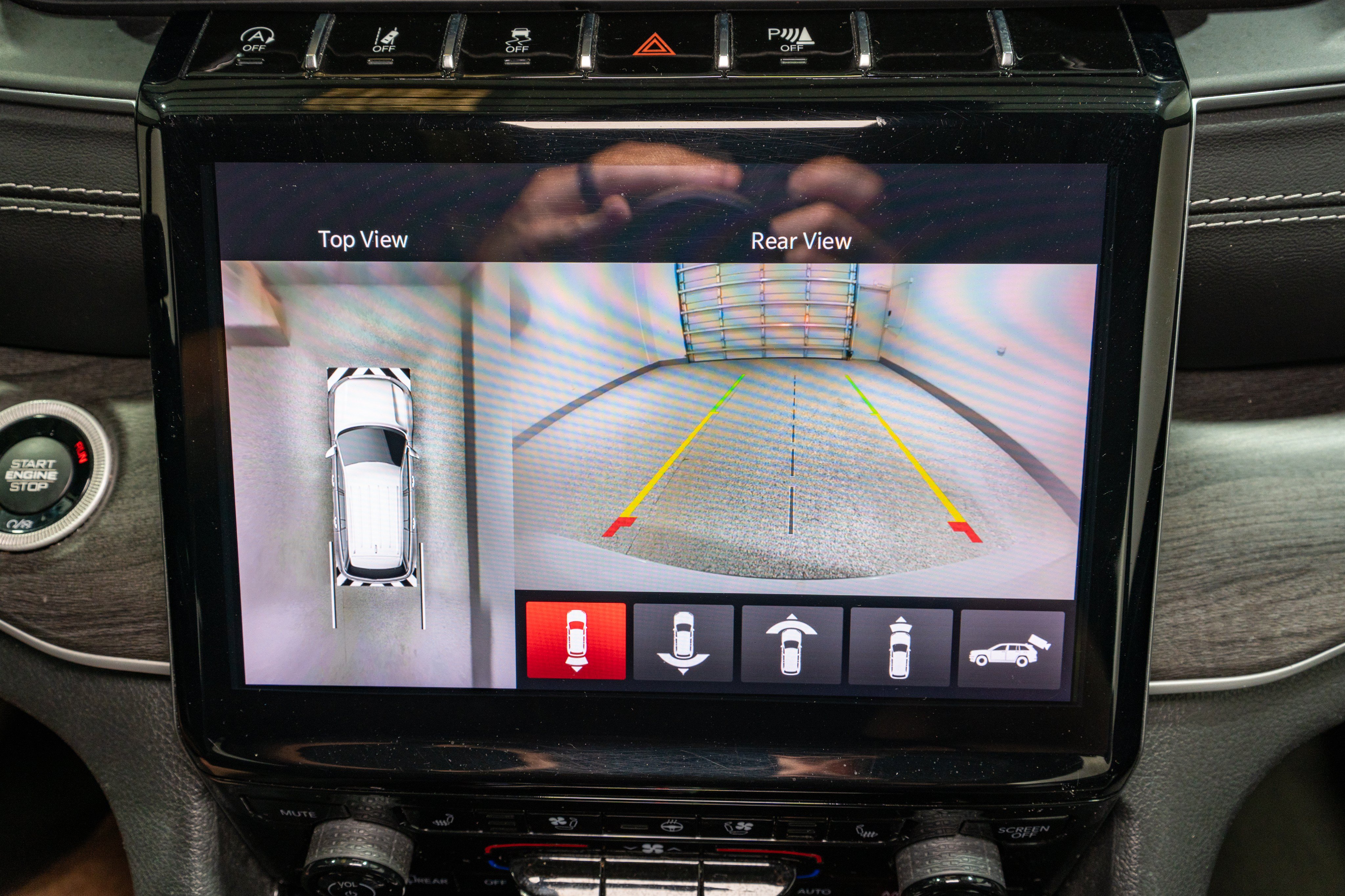 Used 2022 Jeep Grand Cherokee L Limited w/ Luxury Tech Group II AWD/4WD image 25