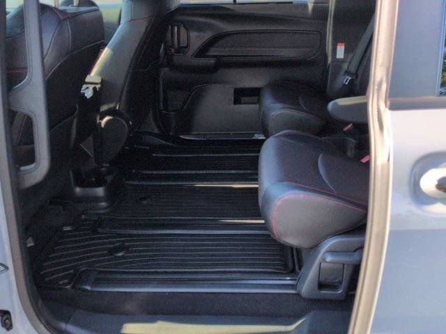 Certified 2025 Toyota Sienna XSE w/ XSE Premium Package AWD/4WD image 17