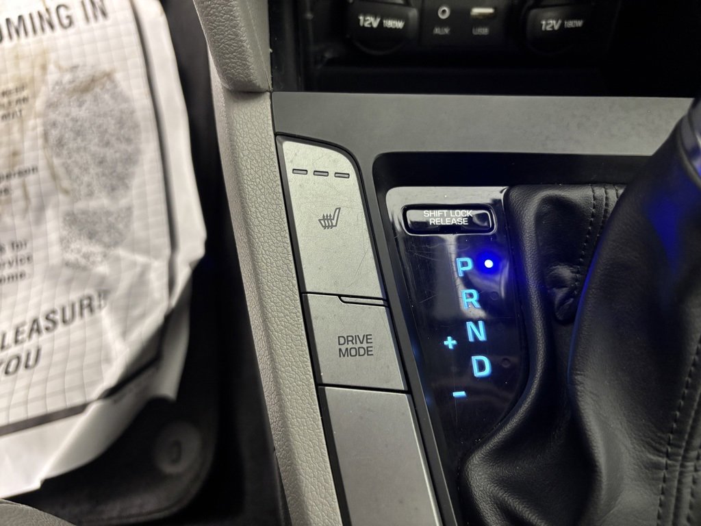 Used 2017 Hyundai Elantra Limited w/ Limited Tech Package 04 image 27