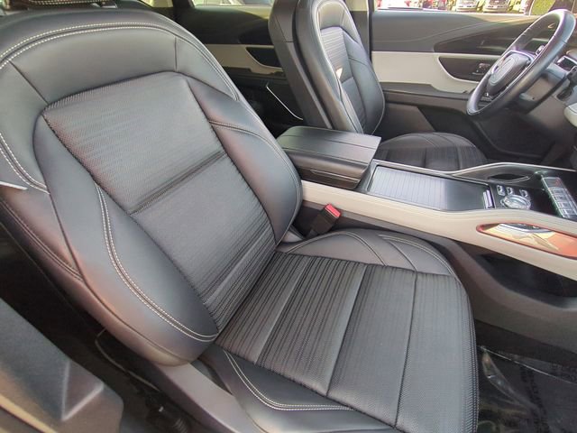 Used 2024 Lincoln Nautilus Reserve AWD/4WD image 34