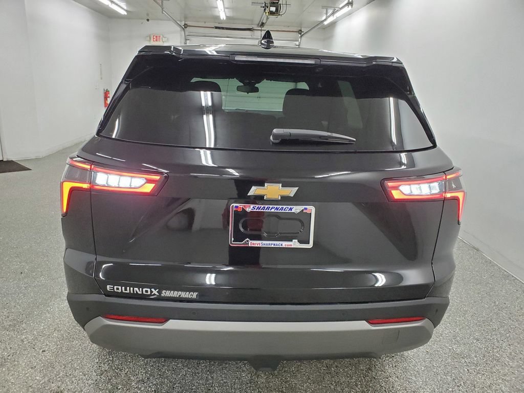 Used 2025 Chevrolet Equinox LT FWD image 6