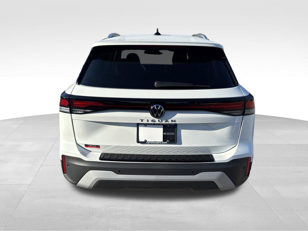 Used 2026 Volkswagen Tiguan S FWD image 7