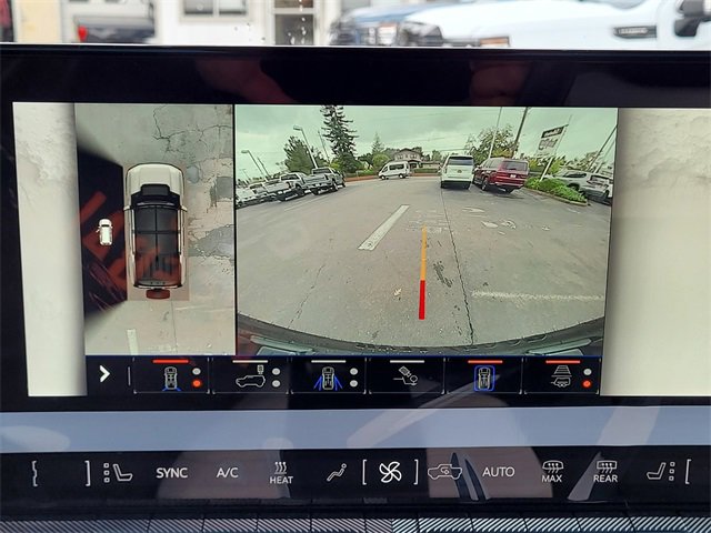 Used 2024 GMC Hummer EV 2X image 12