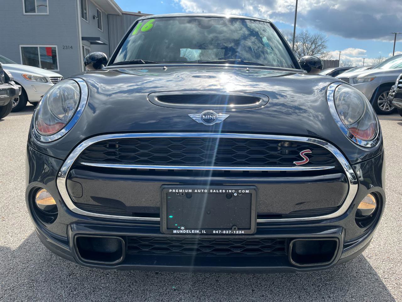 Used 2016 MINI Cooper S image 9