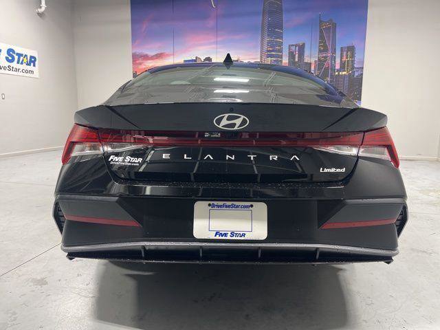 New 2026 Hyundai Elantra Limited FWD image 27