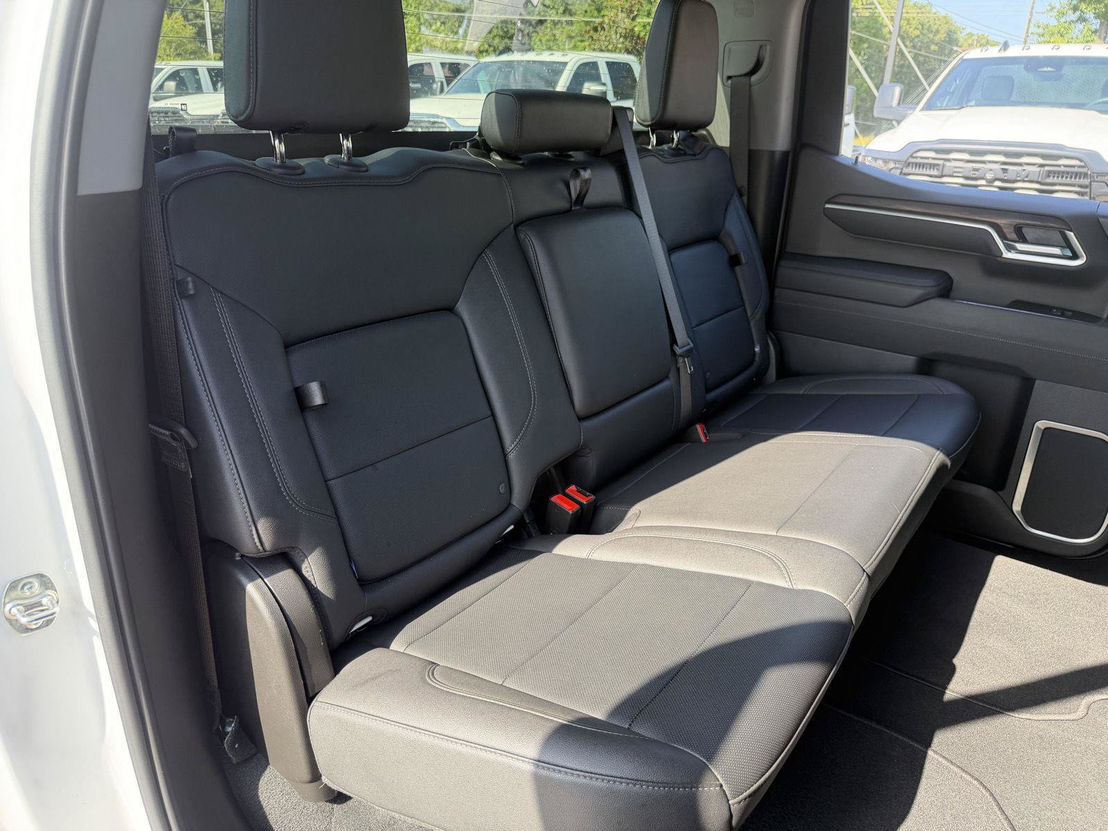 Used 2026 GMC Sierra 1500 SLT AWD/4WD image 20