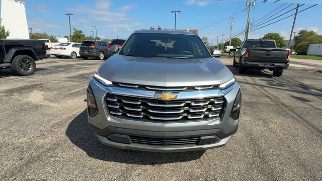 Used 2026 Chevrolet Equinox LT FWD image 3