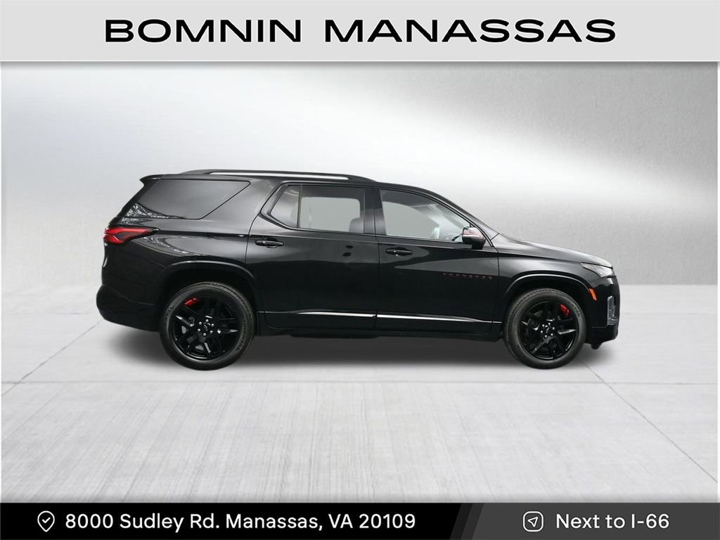 Used 2023 Chevrolet Traverse Premier w/ Redline Edition image 6