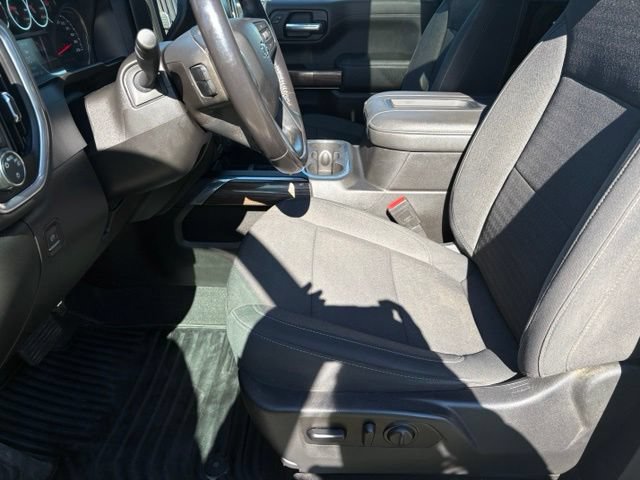 Used 2021 Chevrolet Silverado 1500 RST w/ Redline Edition AWD/4WD image 10