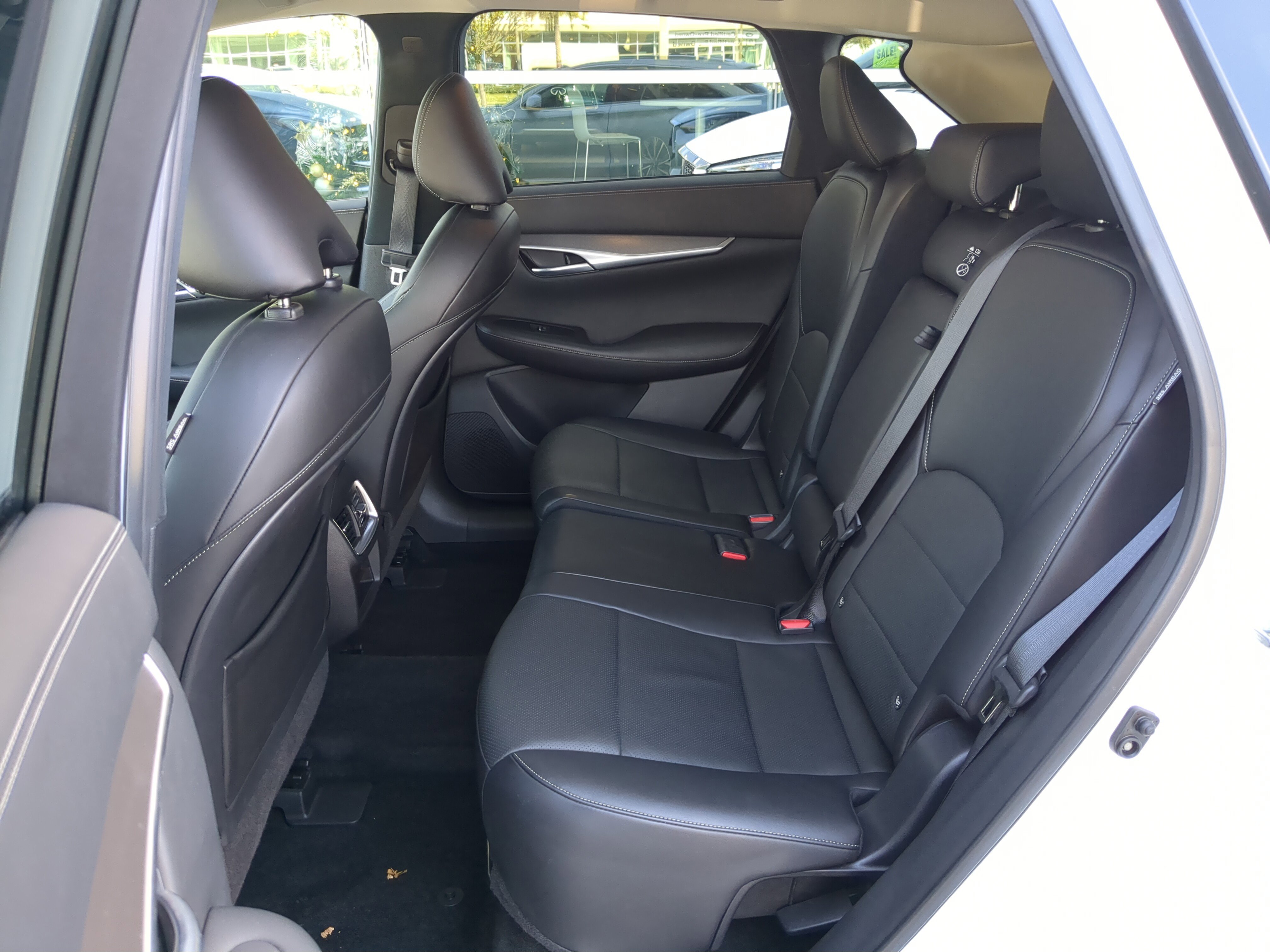 Certified 2023 INFINITI QX50 Luxe image 17