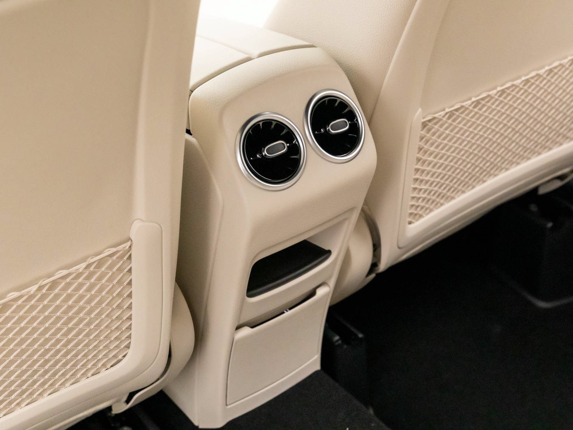 New 2025 Mercedes-Benz GLA 250 4MATIC image 16