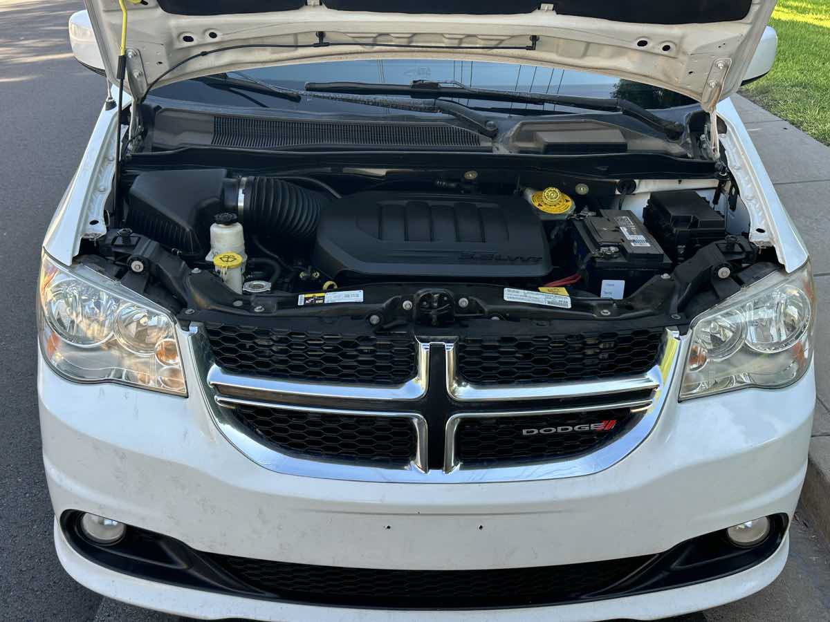 Used 2020 Dodge Grand Caravan SXT FWD image 48
