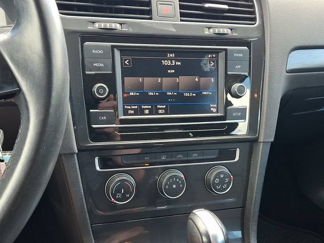 Used 2019 Volkswagen Golf S FWD image 30