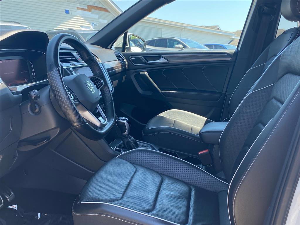 Certified 2022 Volkswagen Tiguan SEL R-Line AWD/4WD image 12