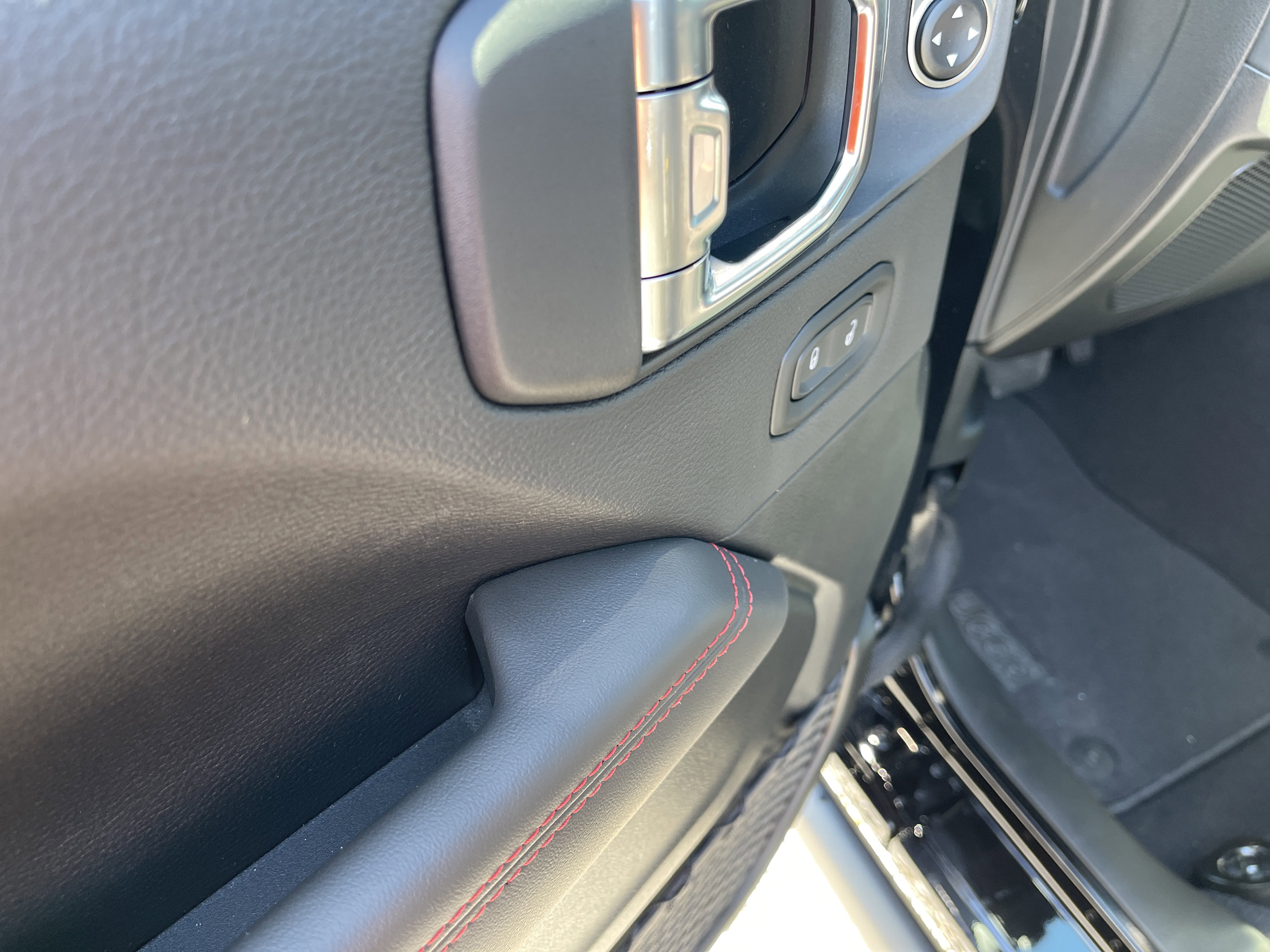New 2025 Jeep Gladiator Rubicon image 11