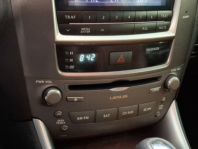 Used 2012 Lexus IS 250C w/ Luxury Pkg RWD image 18