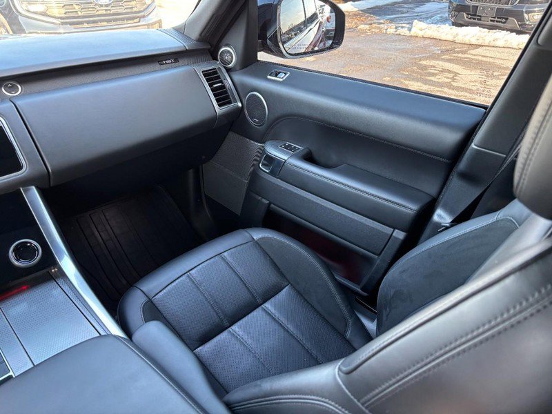 Used 2021 Land Rover Range Rover Sport HST image 15