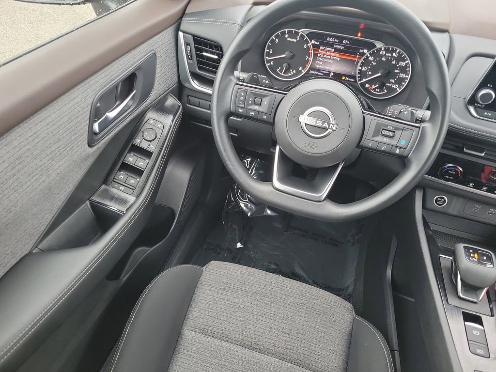 Certified 2023 Nissan Rogue SV image 15