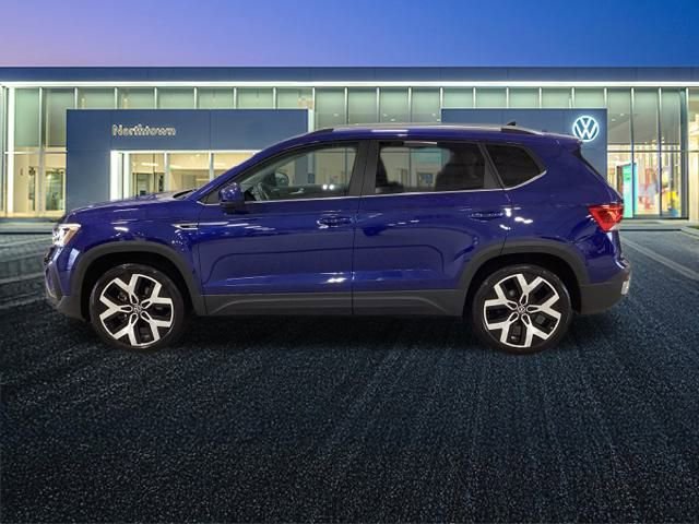 Certified 2023 Volkswagen Taos SEL image 9